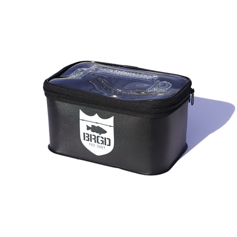 SHIELD LOGO TACKLE CASE - BLACK