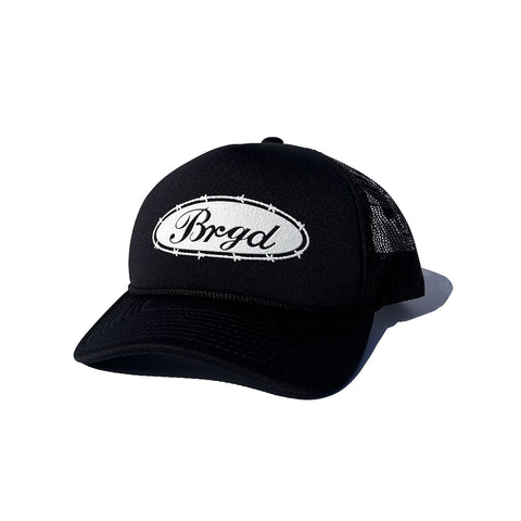 OVAL BRGD LOGO TRUCKER CAP - BLACK/WHITE